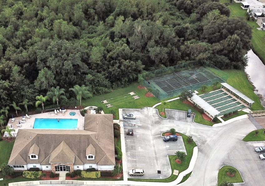344 Siberian Cypress Circle a Winter Haven, FL Mobile or Manufactured Home for Sale
